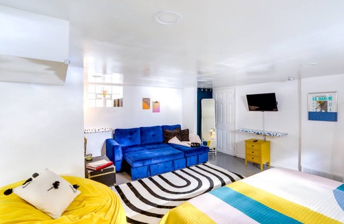 Detroit - Shoreway Apartment | 51 m² Apartment ∙ 4 guests