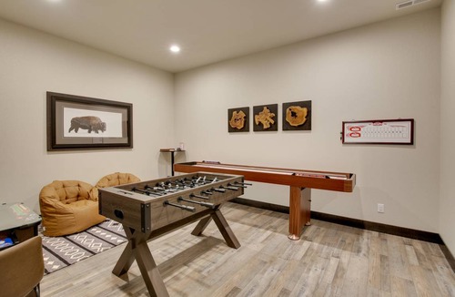 Spearfish House | 513 m² House ∙ 5 bedrooms ∙ 12 guests