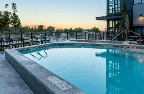 Cottonwood Heights Hotel | 52 m² Hotel ∙ 127 guests