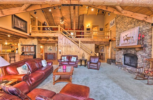 Lewisburg House | 520 m² House ∙ 4 bedrooms ∙ 15 guests
