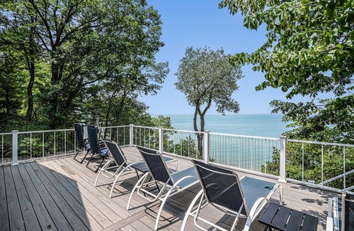 Harbert House | 521 m² House ∙ 5 bedrooms ∙ 10 guests
