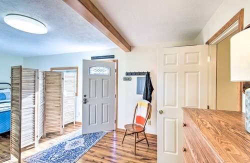 Grantsdale Cottage | 55 m² Cabin ∙ 4 guests