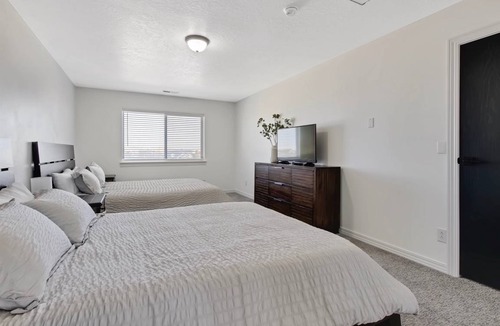 Meridian House | 557 m² House ∙ 1 bedroom ∙ 4 guests