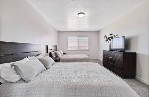 Meridian House | 557 m² House ∙ 1 bedroom ∙ 4 guests