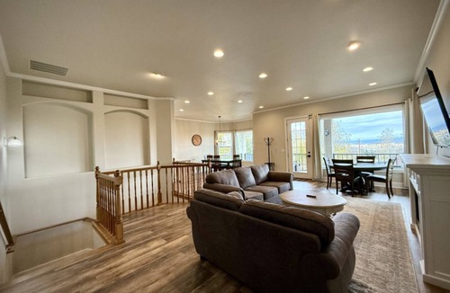 Baker City House | 56 m² House ∙ 6 bedrooms ∙ 14 guests