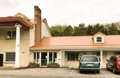 Blandburg Hotel | 56 m² Motel ∙ 127 guests
