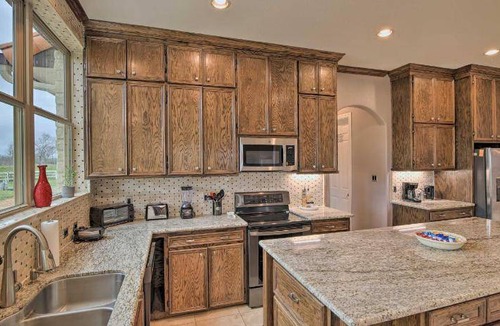 Iowa Colony House | 589 m² House ∙ 8 bedrooms ∙ 19 guests