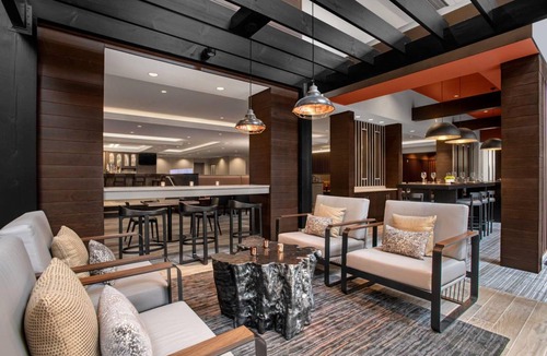 Cranberry Township Hotel | 59 m² Hotel ∙ 10 guests