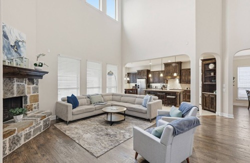 Frisco Cottage | 5B Luxe Frisco Retreat With Private Cinema & Yard