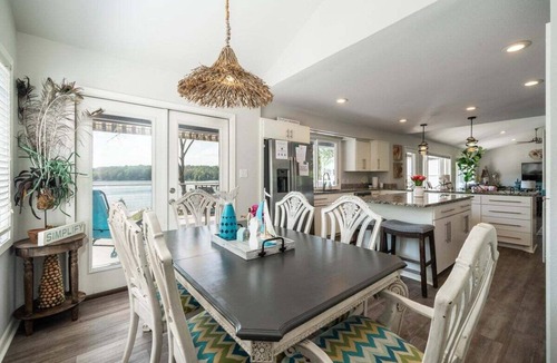 Hot Springs House | 5BR Lakefront With Private Pool, Hot Tub, Putting Green, Arcade, Stunning Views