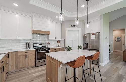 Idaho Falls House | 6 bed 3 bath home ~ sleeps 20! w/game room, fireplace, hot tub & playground.