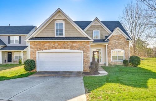 Concord House | 6 Mi to Charlotte Motor Speedway: Home w/Fire Pit