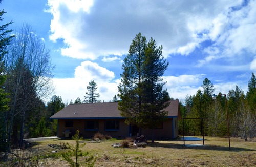 Coram House | 6 miles from Glacier National Park! Private quiet home on 5 acres. 3 BDR/2.5 BA