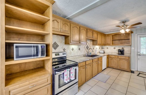 National Hills House | 6 min to Hospitals/Downtown - Magnolia Cottage