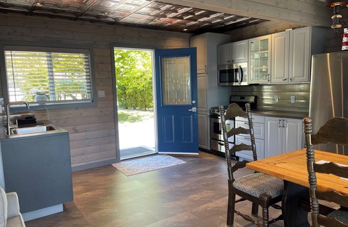 Sooke Hotel | 6 Units with Waterfront and Beach Access - Sleeps up to 20 Guests