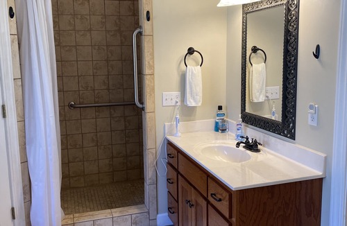 Lexington Other | 62 ac near Natchez Trace State Park, stocked pond, near Memphis/Nashville