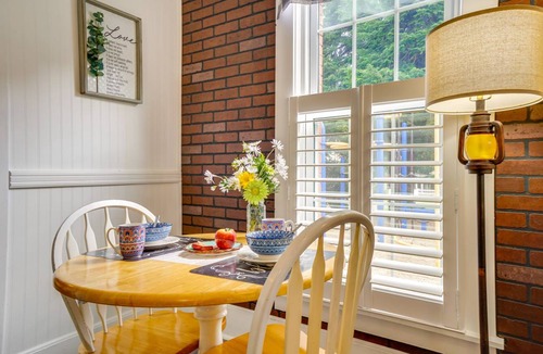Mount Vernon Cottage | 64 m² Cabin ∙ 1 bedroom ∙ 2 guests