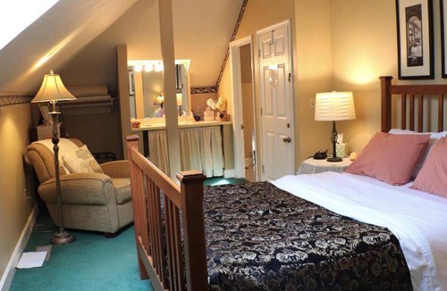 Italian Village Bed & Breakfast | 65 m² Bed and breakfast ∙ 127 guests