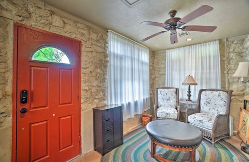 Medicine Park Cottage | 65 m² Cabin ∙ 1 bedroom ∙ 4 guests