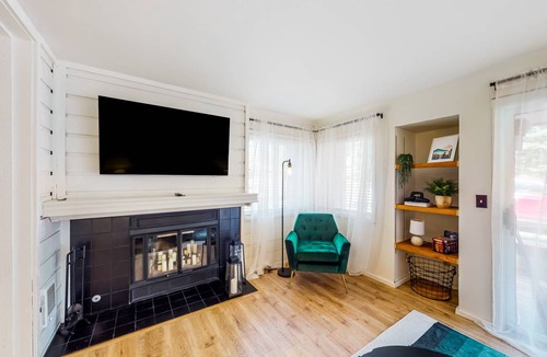 Elkhorn Village Condo | 65 m² Condo ∙ 1 bedroom ∙ 4 guests