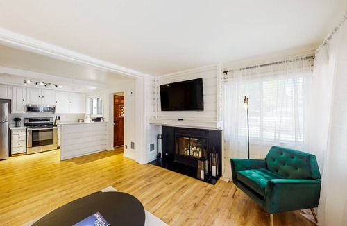 Elkhorn Village Condo | 65 m² Condo ∙ 1 bedroom ∙ 4 guests