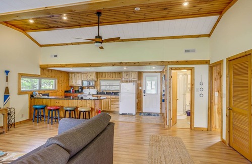 Port Clinton Cottage | 66 m² Cabin ∙ 2 bedrooms ∙ 6 guests