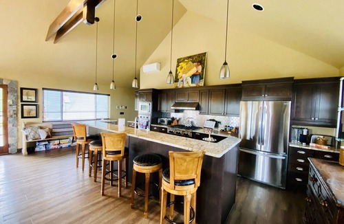 Somers Cabin | 7 Bedroom 9 Bed 5 Star 20 Acre Estate 7 Bathrooms, Remarkable Lake Views,Privacy