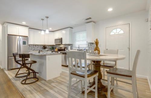 Collier Heights House | 7 Mi to Atlanta Stadium! Spacious Group Retreat