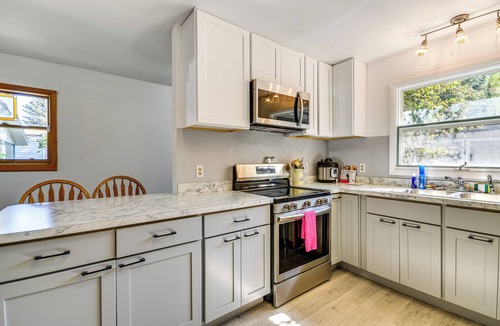 Dayton House | 7 Mi to Bighorn Nat’l Forest: Dog-Friendly Home