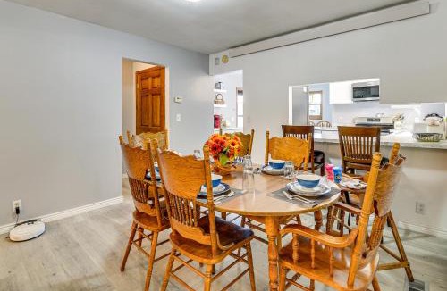 Dayton House | 7 Mi to Bighorn Natl Forest Dog-Friendly Home