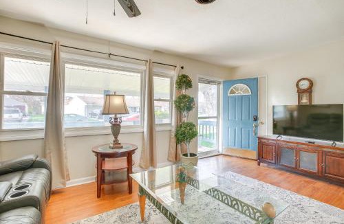 Kettering House | 7 Mi to Dtwn Dayton Home in Kettering with Yard
