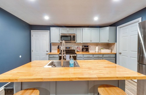 McComb House | 7 Mi to Lake Tangipahoa: McComb Home w/Deck!