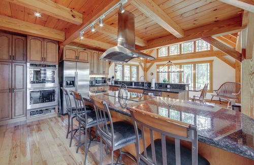 Grand Lake Cabin | 7 Mi to Rocky Mtn Nat'l Park: Grand Lake Home!
