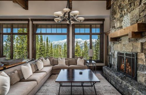Big Sky House | 7 Renegade Rd home