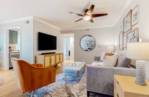 Rosedale Condo | 73 m² Condo ∙ 1 bedroom ∙ 4 guests