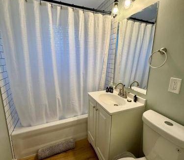 Joslyn Castle Apartment | 74 m² Apartment ∙ 1 bedroom ∙ 2 guests