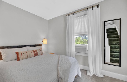 Roselawn Finance House | 74 m² House ∙ 1 bedroom ∙ 4 guests