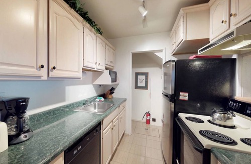 Warm Springs Condo | 75 m² Condo ∙ 2 bedrooms ∙ 4 guests