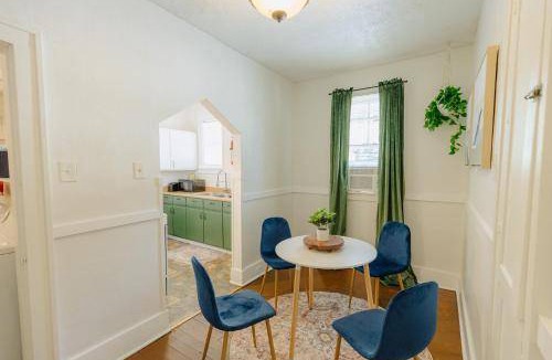 Midtown House | 750 m² House ∙ 1 bedroom ∙ 2 guests
