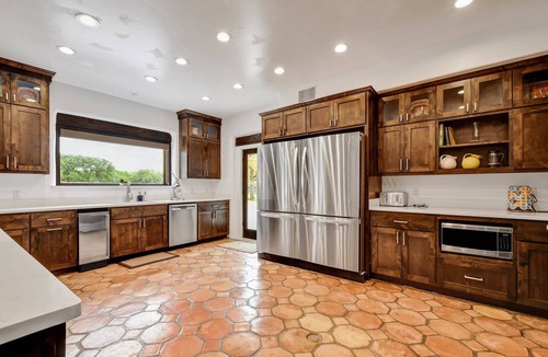 Wimberley House | 8 BR Private Ranch w/views, river access, pool, hot tub, pickle ball and more!
