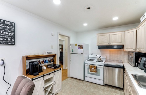 Warren House | 8 MI to Detroit Zoo: Fire Pit, Game Room, & Grill