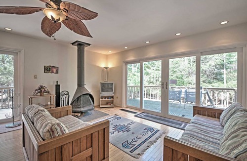 Pocono Lake House | 80 m² House ∙ 2 bedrooms ∙ 6 guests