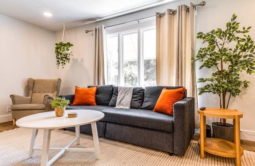 Maxwell House | 81 m² House ∙ 2 bedrooms ∙ 6 guests