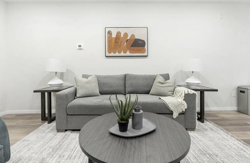 Spruce Hill Apartment | 82 m² Apartment ∙ 2 bedrooms ∙ 4 guests