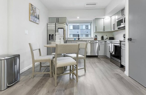 Spruce Hill Apartment | 82 m² Apartment ∙ 2 bedrooms ∙ 4 guests