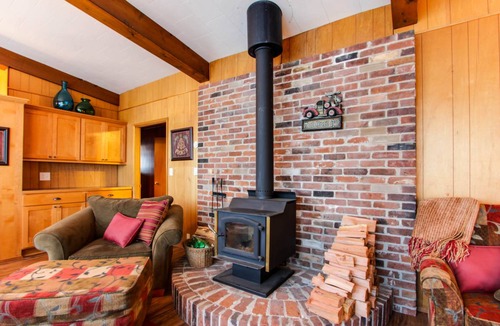Worley Cabin | 83 m² Cabin ∙ 2 bedrooms ∙ 4 guests