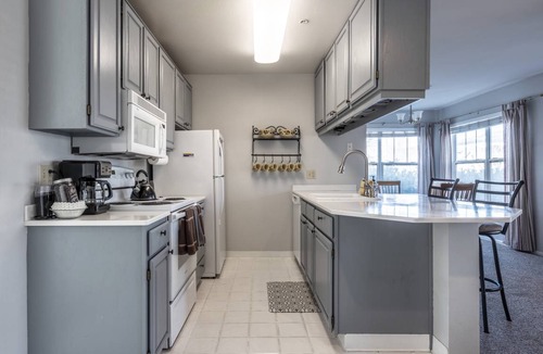 Hood River Condo | 85 m² Condo ∙ 1 bedroom ∙ 5 guests