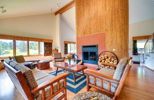 Meeteetse House | 859 m² House ∙ 6 bedrooms ∙ 15 guests
