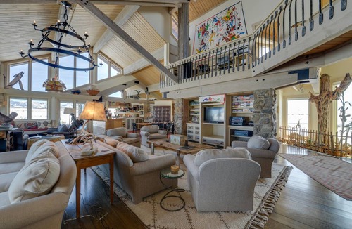 Cora House | 876 m² House ∙ 5 bedrooms ∙ 6 guests