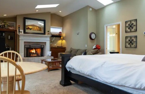 Orchard District Apartment | 8th St. Oasis in Bend